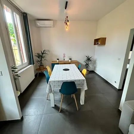Maison Au Calme Avec Jardin Hotel
